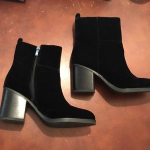 Franco Sarto Owens Black Velvet Booties - 7.5
